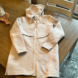 Lululemon long horizons hoodie